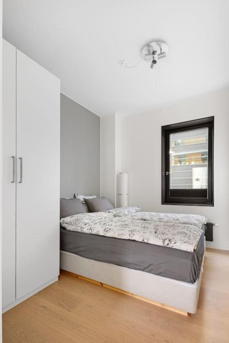 Modern 3Bed Room Sea View Apartment @ Oslo Barcode Luaran gambar