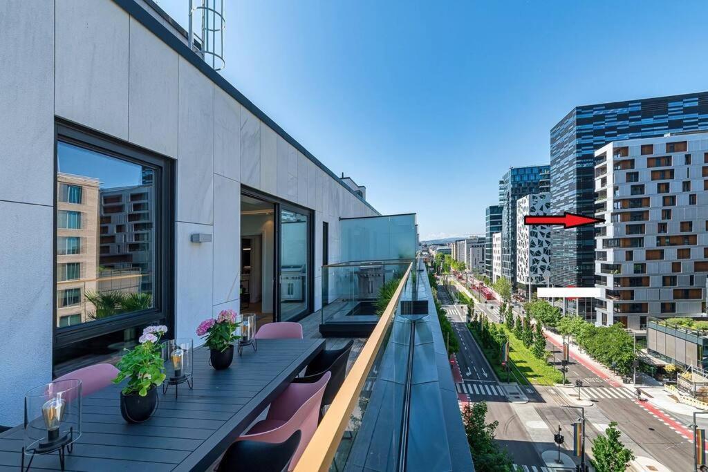 Modern 3Bed Room Sea View Apartment @ Oslo Barcode Luaran gambar