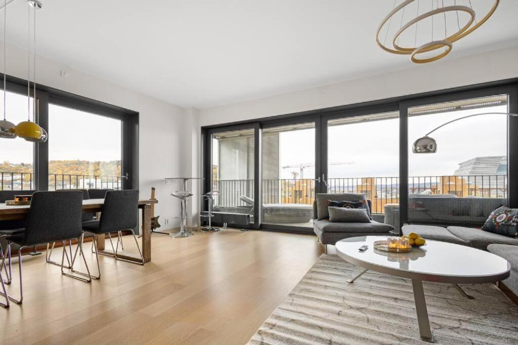 Modern 3Bed Room Sea View Apartment @ Oslo Barcode Luaran gambar